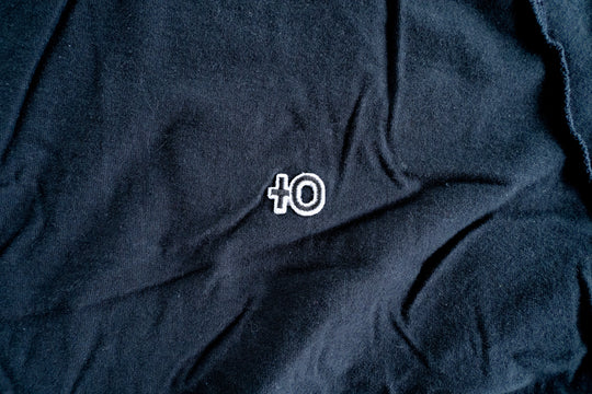 【ROLE YOURS】半袖Tシャツ / ブラック / レディースMサイズ相当