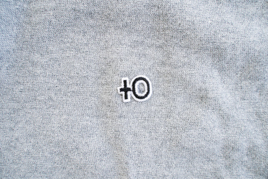 【ROLE YOURS】半袖Tシャツ / グレー / メンズMサイズ相当
