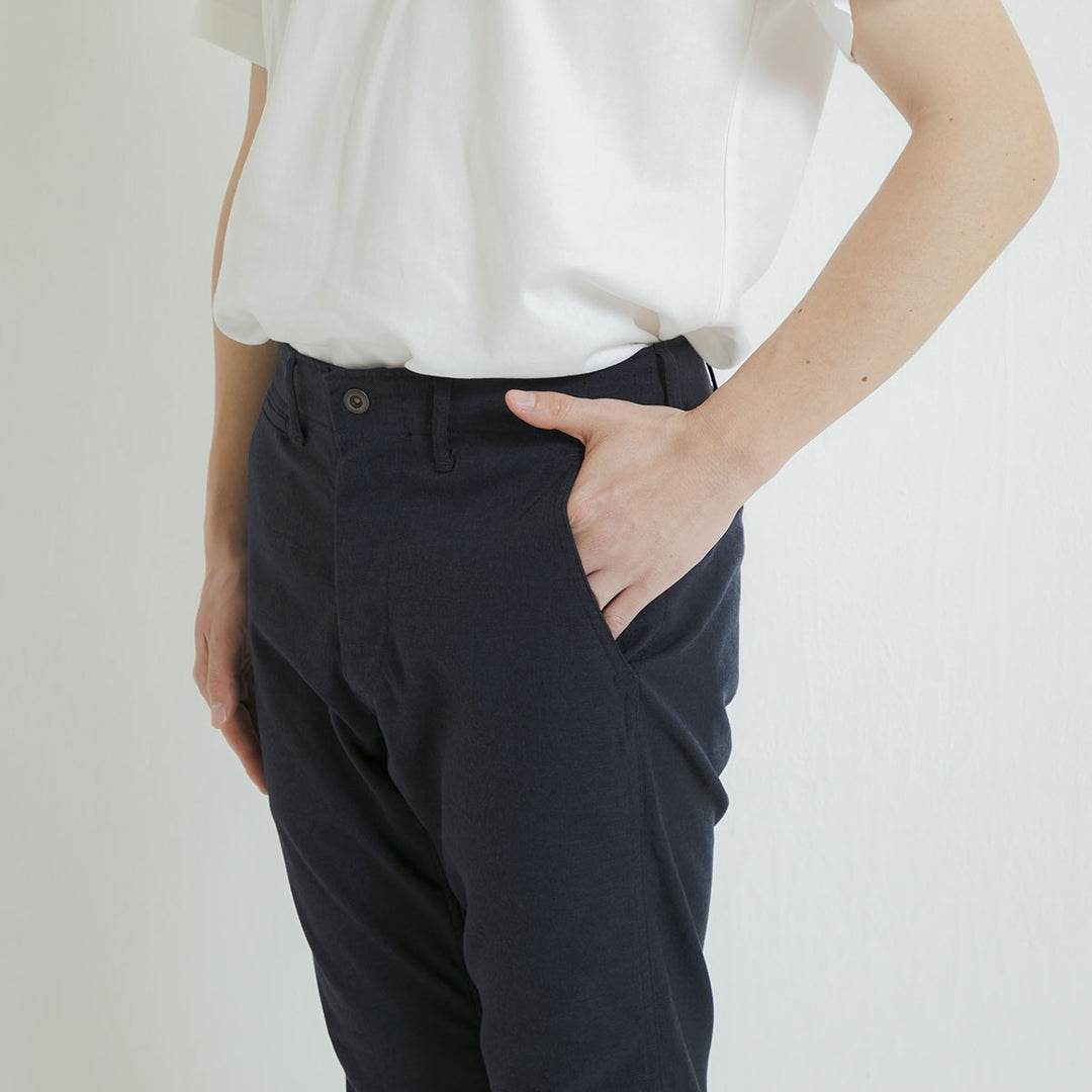 【フォーマルな見た目なのに疲れない穿き心地】「着たくないのに、毎日着てしまう」パンツ / ダークネイビー