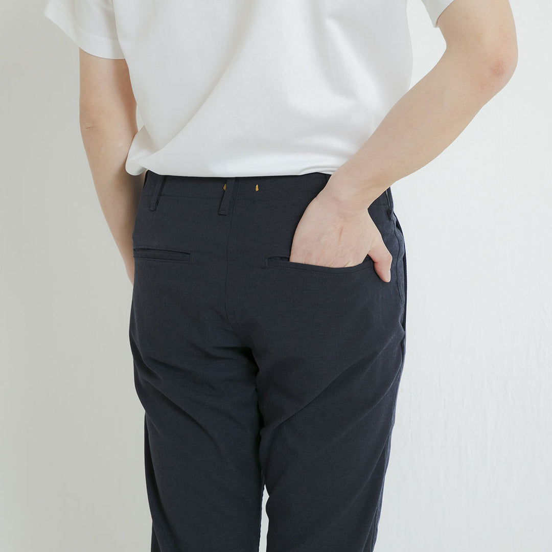 【フォーマルな見た目なのに疲れない穿き心地】「着たくないのに、毎日着てしまう」パンツ / ダークネイビー